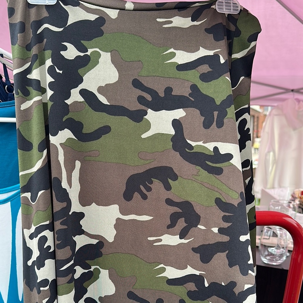 Camouflage maxi skirt lularoe size small.